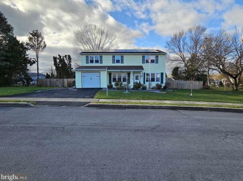 104 Armstrong Ln, Lancaster PA  17603-5972 exterior