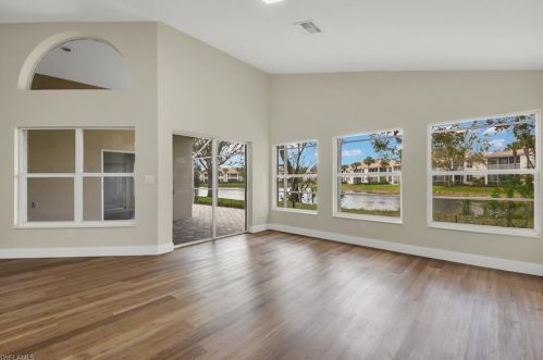 7864 Gardner Dr, Naples, FL 34109-0607