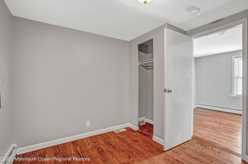 9 Danby Pl, Point Pleasant Beach NJ  08742-5621 exterior