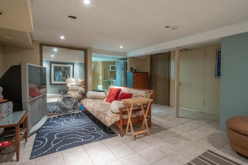 730 St, Union City NJ 07087-2427 exterior