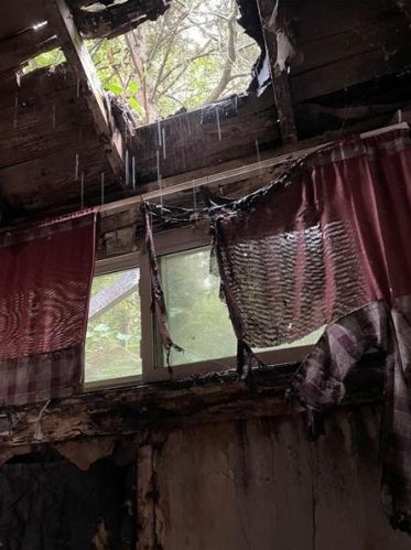 723 Maytide St, Pittsburgh PA 15227-1733 exterior