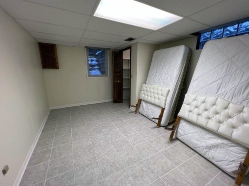 135 Grn Crk Rd, Meskegon MI 49445-2250 exterior