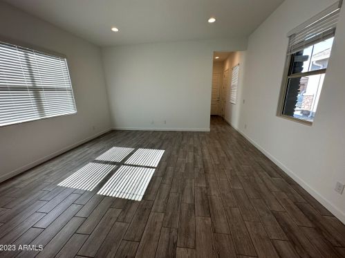 32735 22nd Dr, Phoenix AZ  85085 exterior