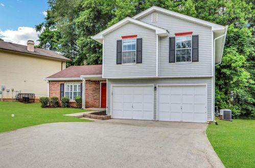 7314 Drake Ave, Lithonia GA  30058-9052 exterior