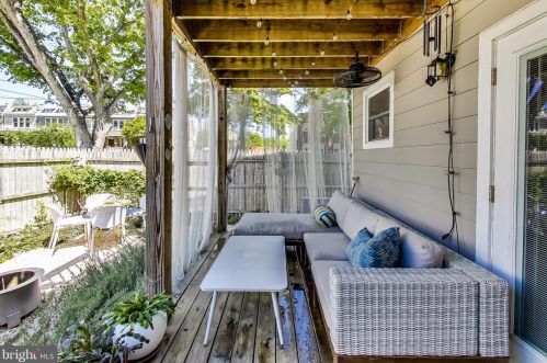 5328 4th St, Washington, DC 20011-3167