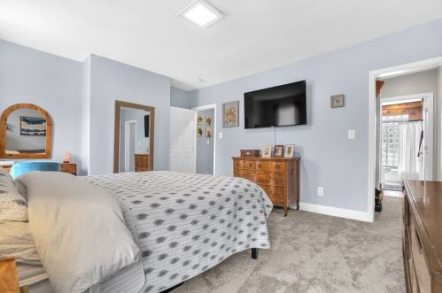 5225 Lotus Way, Pittsburgh PA  15201-2441 exterior