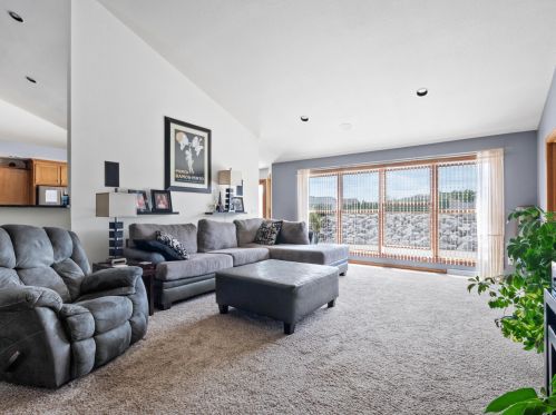 4709 Veranda Ct, Manitowoc WI 54220-8358 exterior