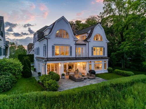 11 Hbr Blf Ln, Norwalk CT 06853-1544 exterior