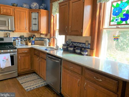 614 Church St, Limerick PA 19468-2123 exterior