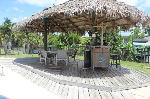 458 Camelotdr, Fort Pierce FL 34983-1763 exterior