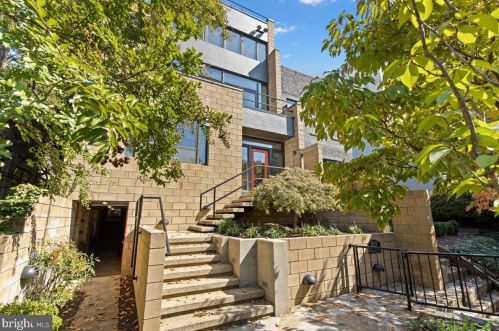 5171 Macarthur Blvd, Washington DC 20016-3315 exterior