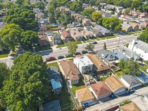 6538 Foster Ave, Chicago IL  60656-2245 exterior