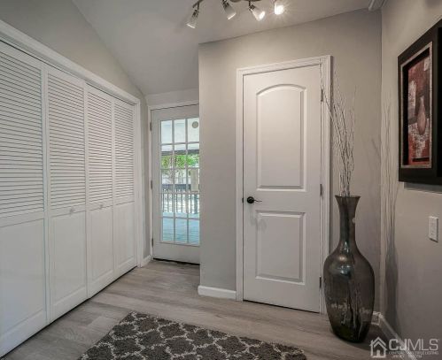 37 Sunrise Rd, Old Bridge NJ  08857-1435 exterior