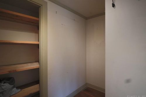 1 Osborne Ave, Norwalk CT 06855-1806 exterior