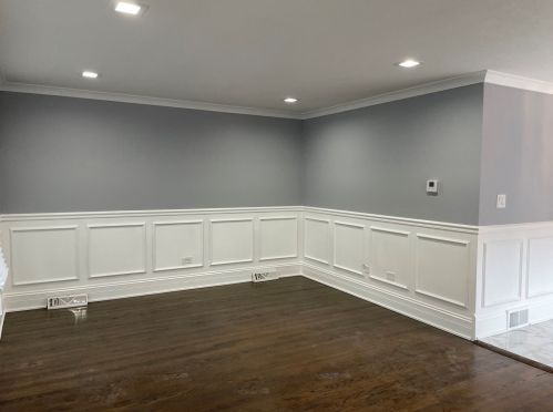 8621 Yates Blvd, Chicago IL  60617-2319 exterior