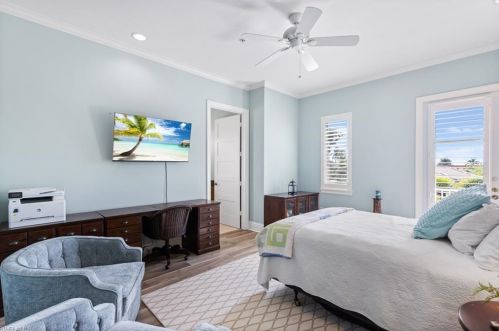 1607 Curlew Ave, Naples FL 34102-3405 exterior