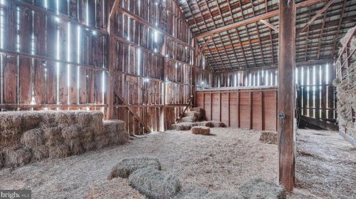 6642 Burkittsville Rd, Middletown MD 21769-7002 exterior