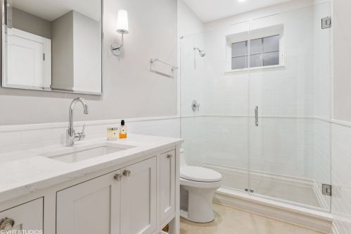 1508 Byron St, Chicago IL 60618-3709 exterior