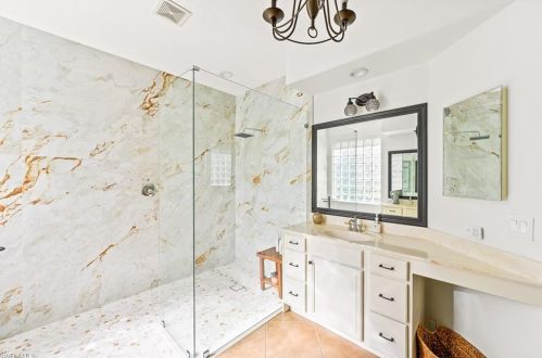 12631 Biscayne Ct, Naples FL 34105-4935 exterior