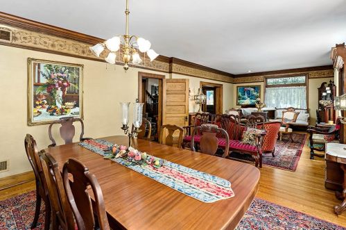 654 Bower Hill Rd, Pittsburgh PA 15243-2040 exterior