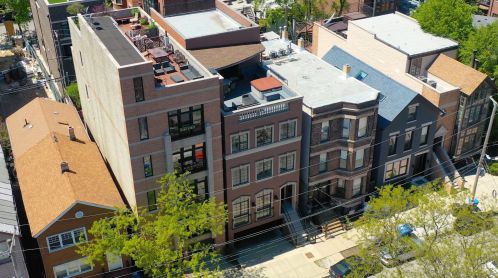 1512 Wieland St, Chicago, IL 60610-1233