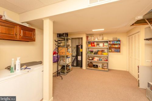 380 Chowning Pl, Lancaster PA 17601-2943 exterior