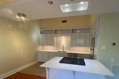 1808 38th St, Austin TX  78731-6137 exterior