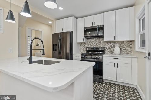 2225 Shepherd St, Washington DC  20018-3141 exterior