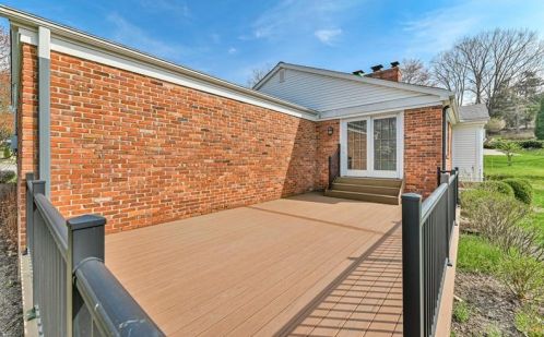 461 Olive St, Pittsburgh PA 15237-4886 exterior