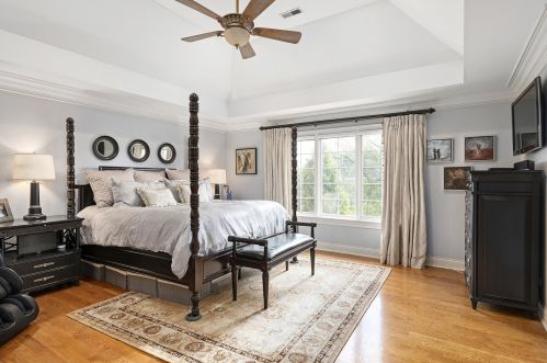 482 Prospect Ave, Elmhurst IL 60126-4325 exterior