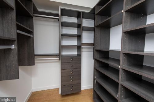 833 Bainbridge St, Philadelphia PA  19147-2009 exterior