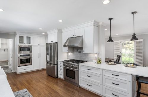 4094 Candler Lake Ct, Atlanta GA  30319-1728 exterior