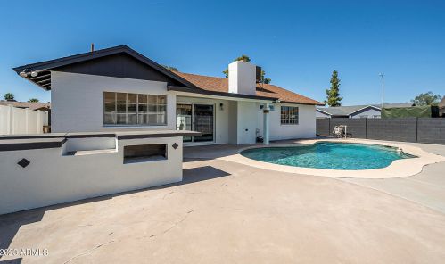 2110 Mcnair St, Chandler AZ 85225-1829 exterior