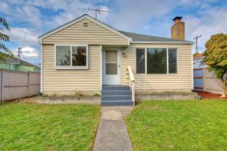 7933 34th Ave, Seattle, WA 98126-3556