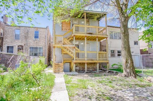 1647 Central Park Ave, Chicago IL 60647-4701 exterior