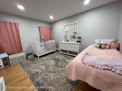 120 Beechwood Ave, West Long Branch NJ 07764-1801 exterior