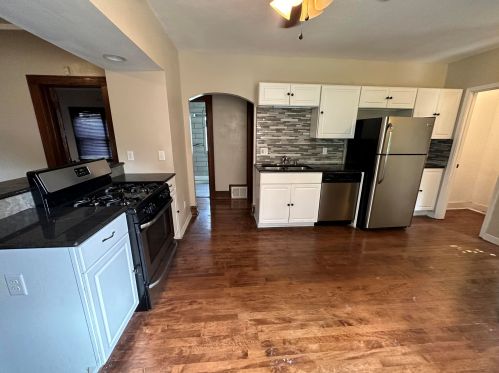 3336 44th St, Milwaukee WI  53219-4811 exterior