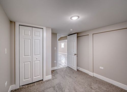 5527 Haddon Ave, Chicago IL  60651-2702 exterior