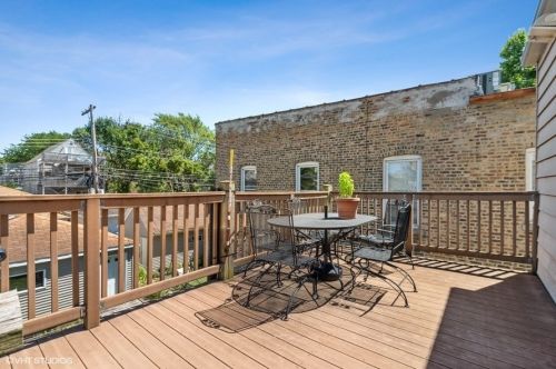 4103 Oakley Ave, Chicago IL 60609-2222 exterior