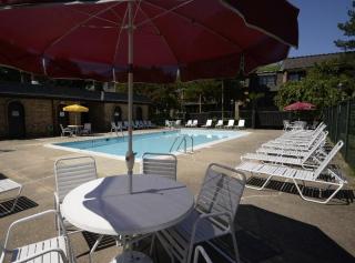 8436 Charles Valley Ct, Baltimore MD  21204-2026 exterior