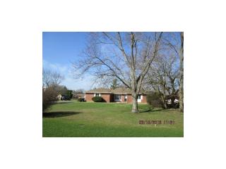 5240 Broadmoor Plz, Indianapolis IN  46228-2021 exterior