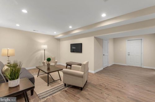 8917 2nd Ave, Silver Spring MD  20910-2256 exterior