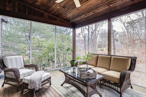 335 Massasoit Trl, Eastham MA 02642-4106 exterior