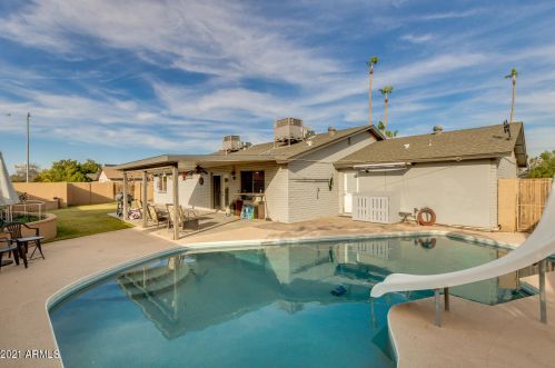 3061 Betty Elyse Ln, Phoenix AZ 85032-4296 exterior