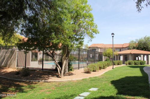 1961 Hartford St, Chandler AZ 85225-7082 exterior