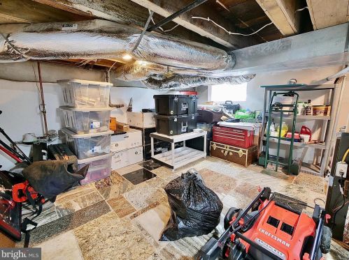 30 6 St, Chester PA 19013-3706 exterior