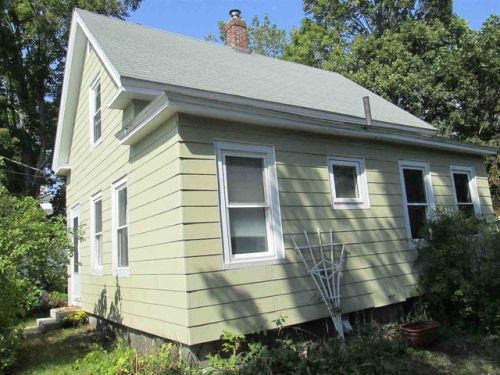 46 Bradley St, Concord, NH 03301-6404