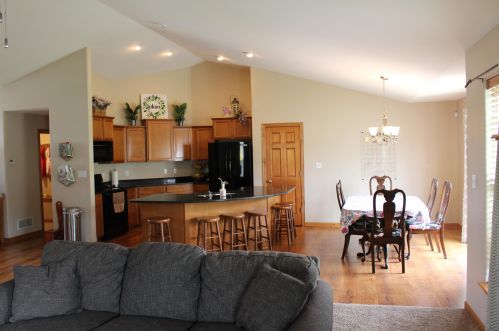 6095 39th St, Milwaukee WI  53221-4539 exterior