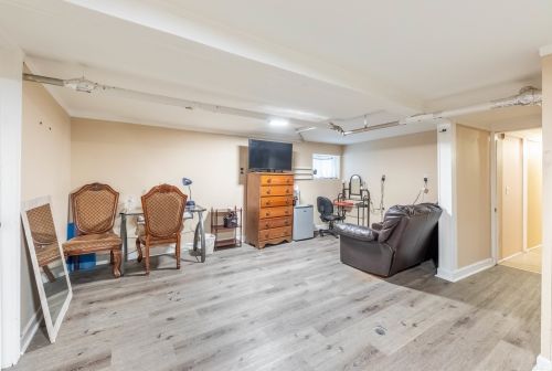 5833 Whipple St, Chicago IL 60659-3708 exterior