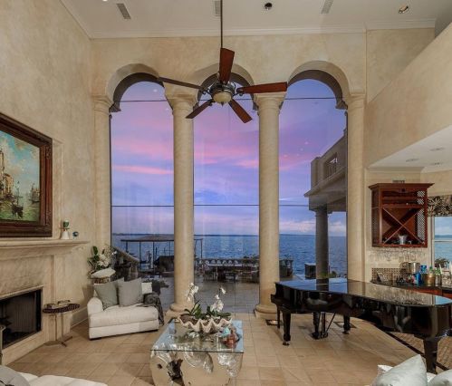 457 Edgewood Dr, Montgomery TX 77356-8407 exterior